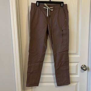 Vuori Ripstop Pants With Zip Pockets Women’s Size Medium Mauve Utility Outdoors